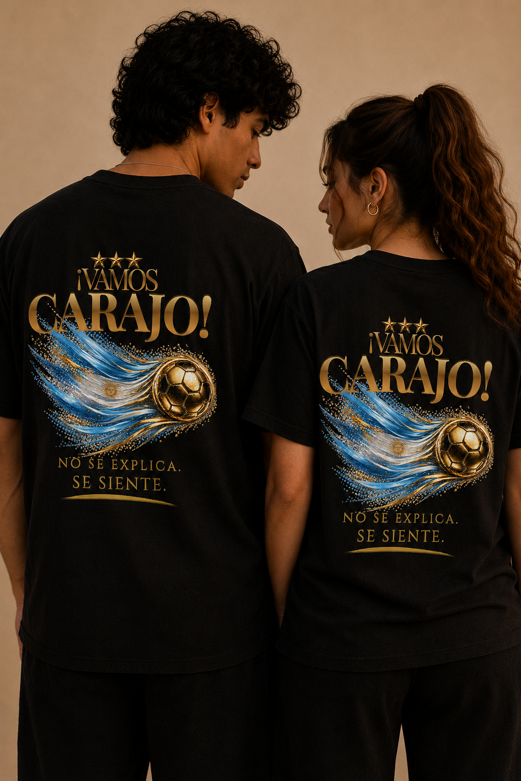 Back Print | ¡Vamos Carajo! Argentina Tee | Diseño Dorado de Fútbol y Bandera de Argentina